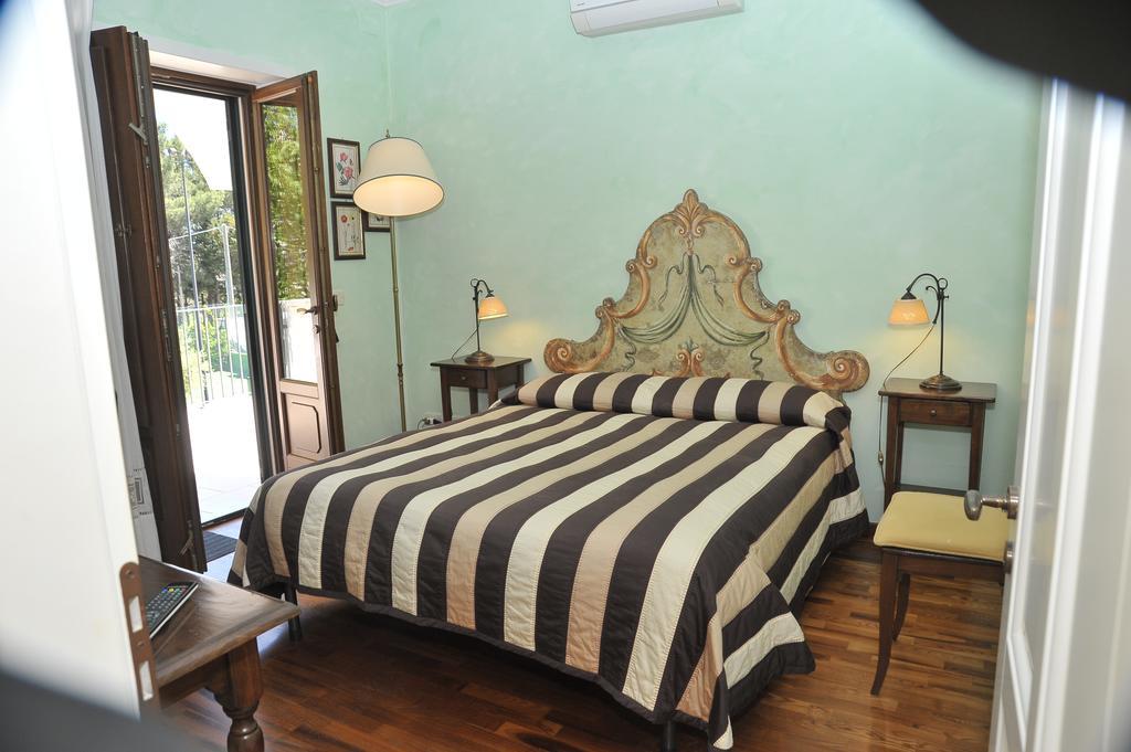 Relais Casabella Pensionat Martina Franca Exteriör bild