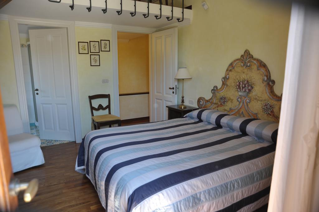 Relais Casabella Pensionat Martina Franca Exteriör bild